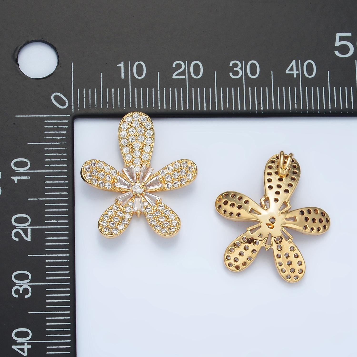 ★daisy★❤️ Flower Charm Pendant - Cute Daisy Flower Micro Pave Gold