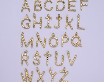 Petite initiale torsadée remplie d'or 14 carats, breloques corde alphabet lettres Mini pendentif en or pour bijoux personnalisés A-351 ~ A-363