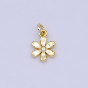 Sierlijke gouden madeliefjebloemhanger, 24-karaats vergulde minimalistische bloemenflorette-bedel | AG-088