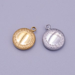 Mini Stainless Steel Sun Charms Gold Sun Burst Charms. Handmade Jewelry Supplies. DIY Craft Supplies Tarnish Free Handmade Supplies P-911