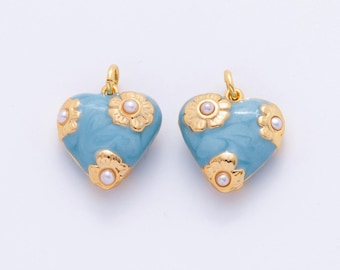 Charm multidimensional 3D con forma de corazón regordete, flor de perla y concha, relleno de oro de 18 quilates / N260