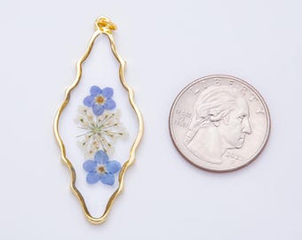 18K Gold Filled 54mm Resin Wavy Diamond-cut Blue Flowers Charm