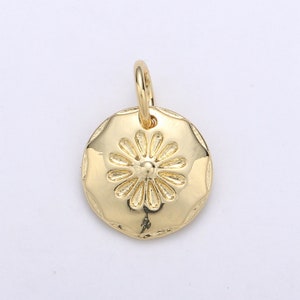 1pc Flower embossed in Round Coin 24K Gold   Charm, Daisy Monogram Pendant, Dahlia Stamp  Charm For DIY Jewelry, CHGF-2037