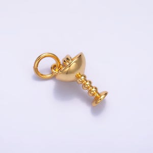 Ciondoli a forma di calice da vino in oro 24 carati, ciondolo a forma di calice da vino riempito in oro per braccialetti, collane e gioielli fai da te, W231