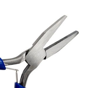 Basic Flat Nose Pliers, Jewelry Making Tools Blue Ergonomic Grip Handles Return Leaf Spring SP-003