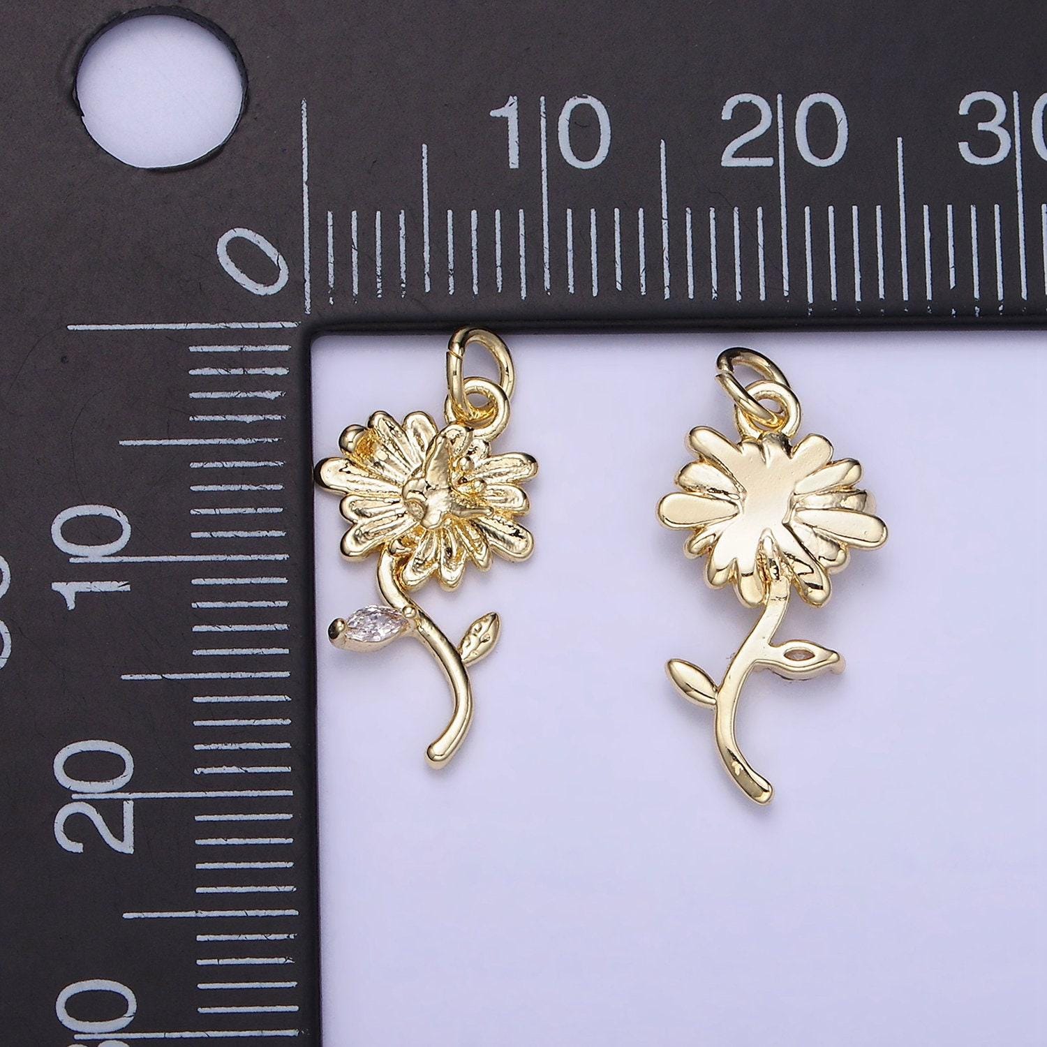 daisy♡14kgf 14k Gold Filled Daisy W/ Butterfly Cz Charm | Ag-678 - Etsy