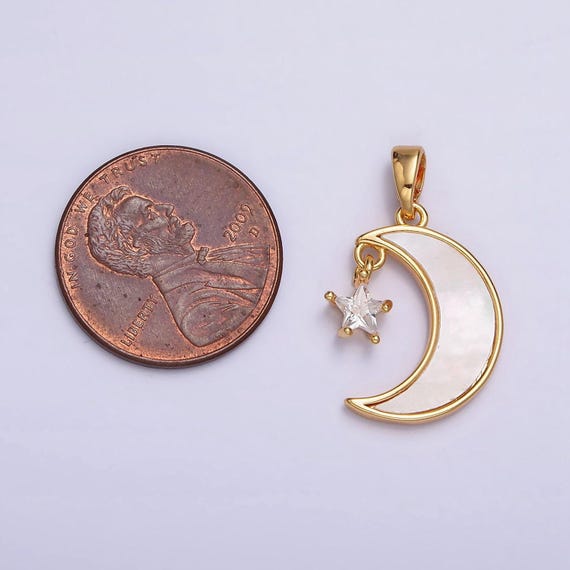 24k gold filed celestial crescent moon shell pearl star cz pendant aa587