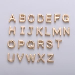 Pingentes de letras de ouro 18k, contas de letras, pingentes iniciais, pingentes de pulseira, mini pingentes para colar, contas de alfabeto, pingente 8 x 6 mm - #7