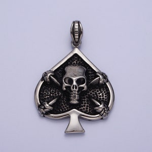 Skull Spade Pendant - Etsy