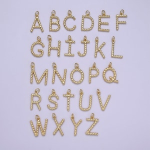 Delicados dijes de cuerda con letras del alfabeto, iniciales retorcidas y rellenos de oro de 14 k, mini dijes colgantes de oro para joyería personalizada a-351~a-363