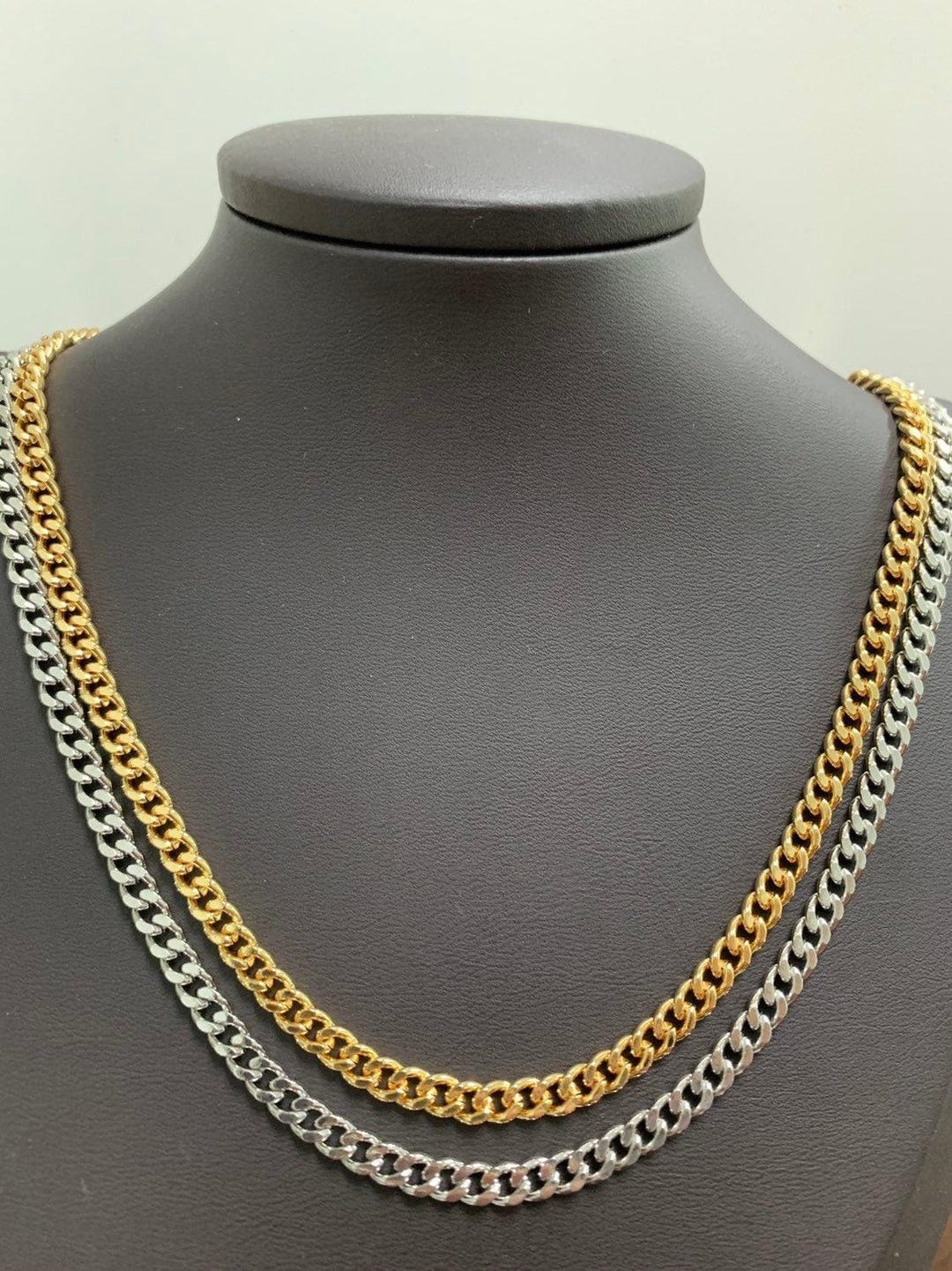 Large Gold Chain main image 1