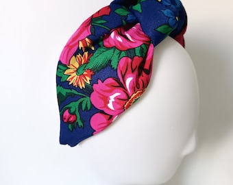 Diadema azul floral anudada para mujer, diadema de satén de alta calidad, cómoda y trenzada, accesorio para el cabello, diadema tipo Alice, regalo para ella.