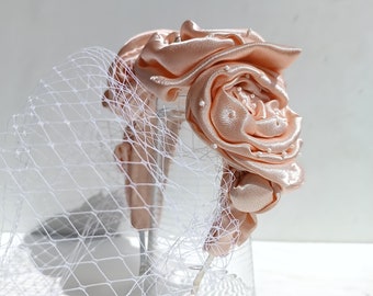 Birdcage veil headband Pale peach flower Bridal wedding accessory Fascinator with netting Headpiece wedding guests Creamy bibi mariage