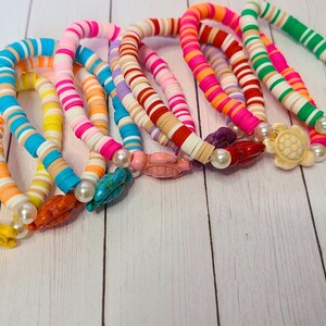 Summer Turtle Bracelet; Single Clay Bracelet With Turtle Bead; Clay Stretch Bracelet; Multiple Colors