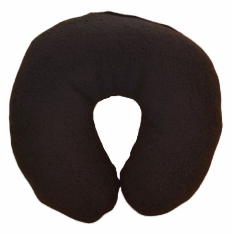 pillow around dogs neck