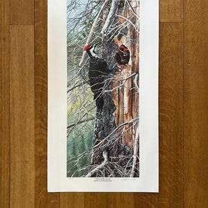 Póster de arte original de What Waits Below: 15,0" × 28,0" (38 × 71 cm)