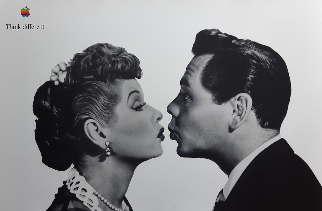 コレクション THINK DIFFERENT-LUCILLE BALL DESI ARNAZ Think Different Lucille Ball Desi Arnaz Original Poster - 35.8