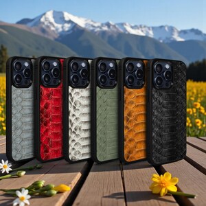 Etui ze skóry pytona na iPhone'a 15 Pro/Max: egzotyczna skóra węża, ręcznie robione