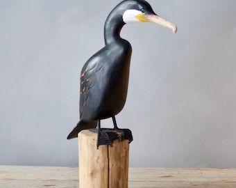 Cormorán de madera tallado a mano – Recto / Mediano / 30 cm de alto / Decoración costera / Regalo para amantes de las aves