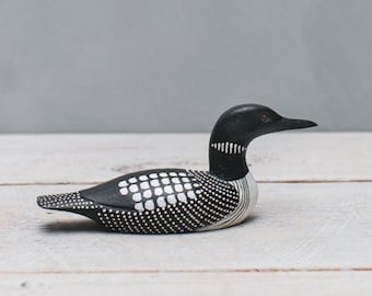 Petit Loon - 7"L- Oiseau en bois sculpté à la main