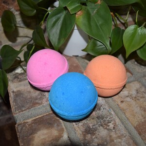 Vibrant Bath Bomb, Bath Fizzy, Homemade Bath Bomb