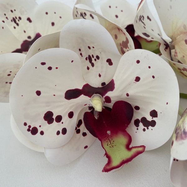 Orchidées artificielles, cadeau fête des mères, orchidées Real Touch, orchidées blanches et rouges tachetées, fleurs blanches, fausses fleurs artificielles, fleurs de mariage