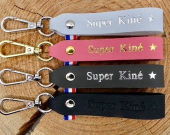 Porte-clés en cuir fait main "Super Kiné"