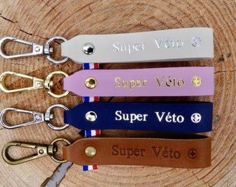 Handmade leather keychain "Super veto"