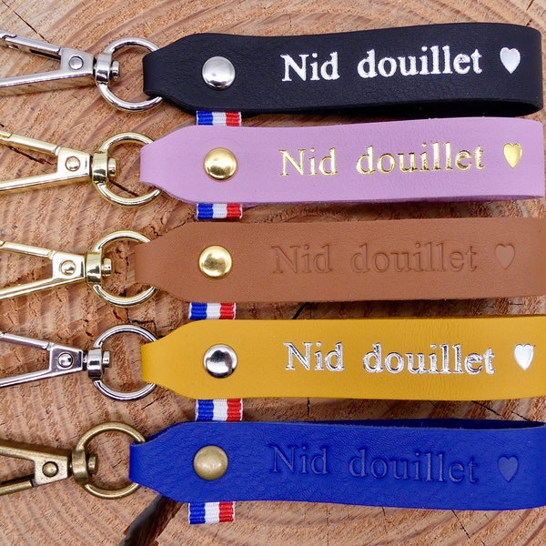 Porte-clés en cuir fait main "Nid douillet"