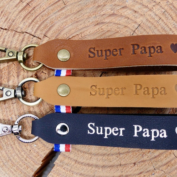 Handmade leather keyring "Super Papa"