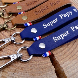 Porte-clés en cuir fait main Super Papy ou Super Papi image 2