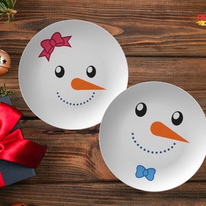 Festive Snowman Face 10&quot; Christmas Kids Plate, Unique collective decorative platter for Xmas holiday season dinnerware, Christmas gift decor
