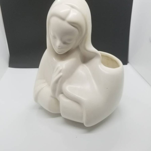 Hull f61 matte White madonna virgin Mary pottery planter