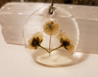 Small White Flower Resin Pendant