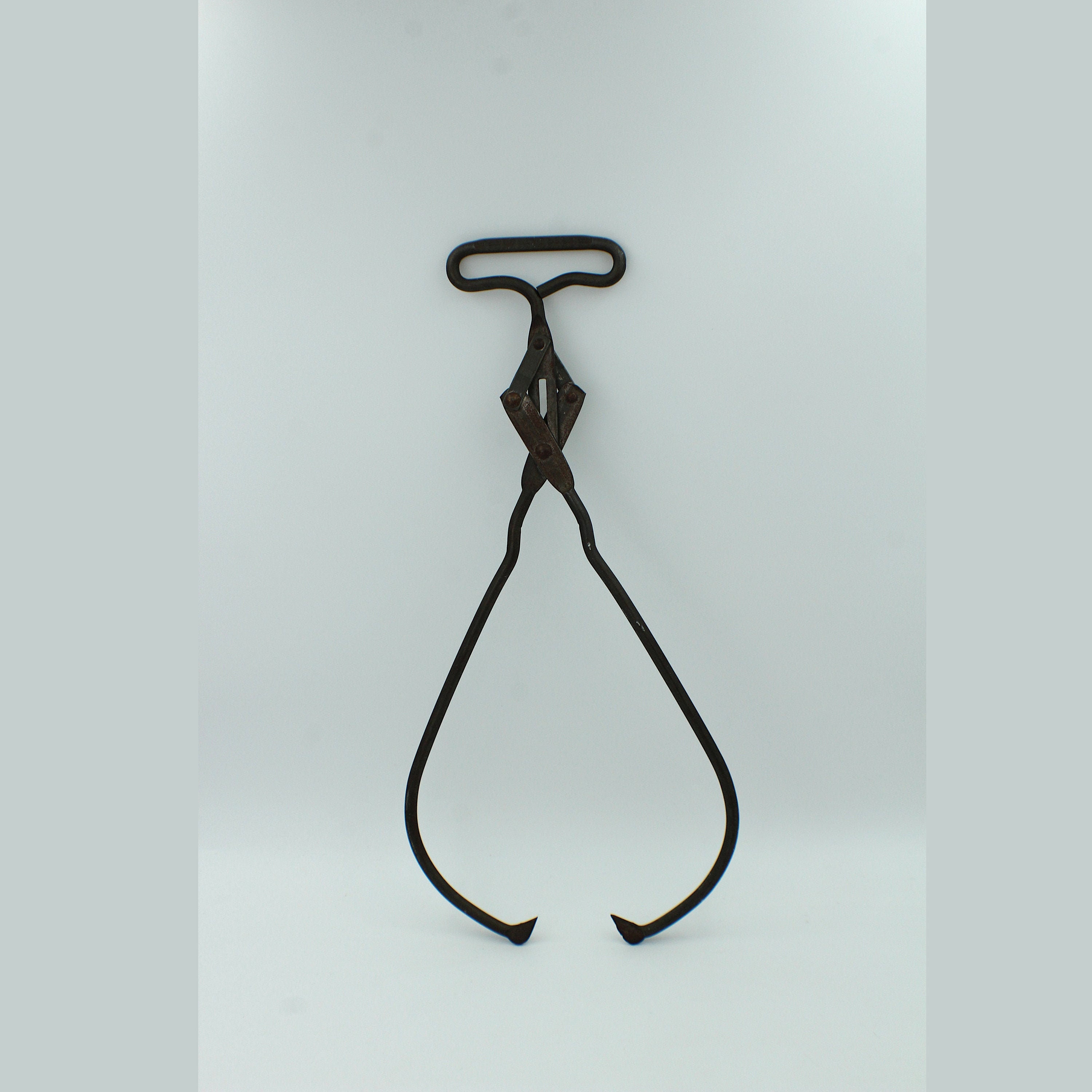 Ice Block Tongs for sale Only 2 left at 65