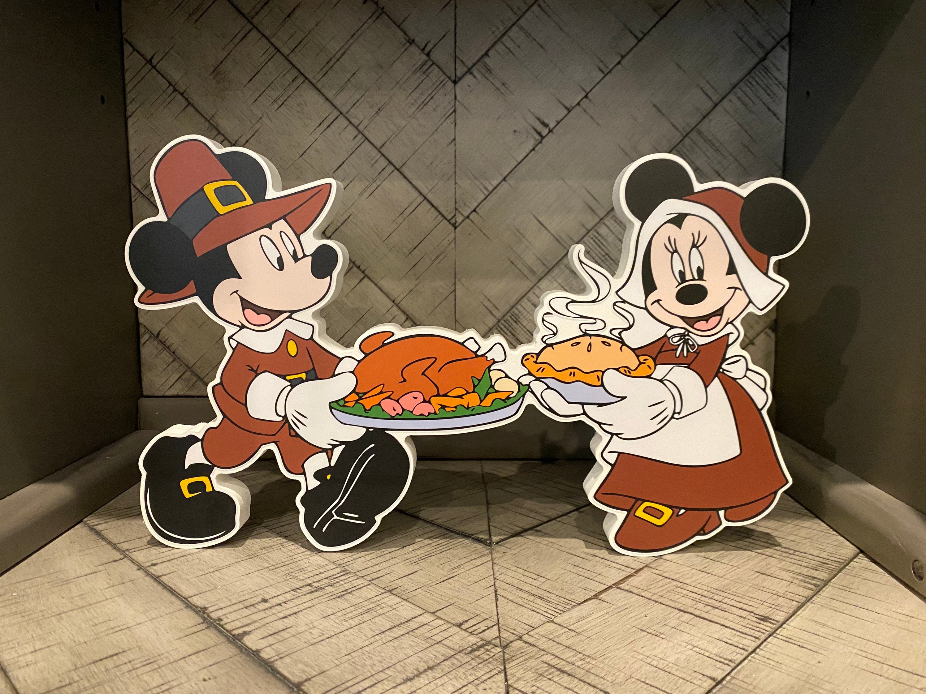 R Disney Thanksgiving