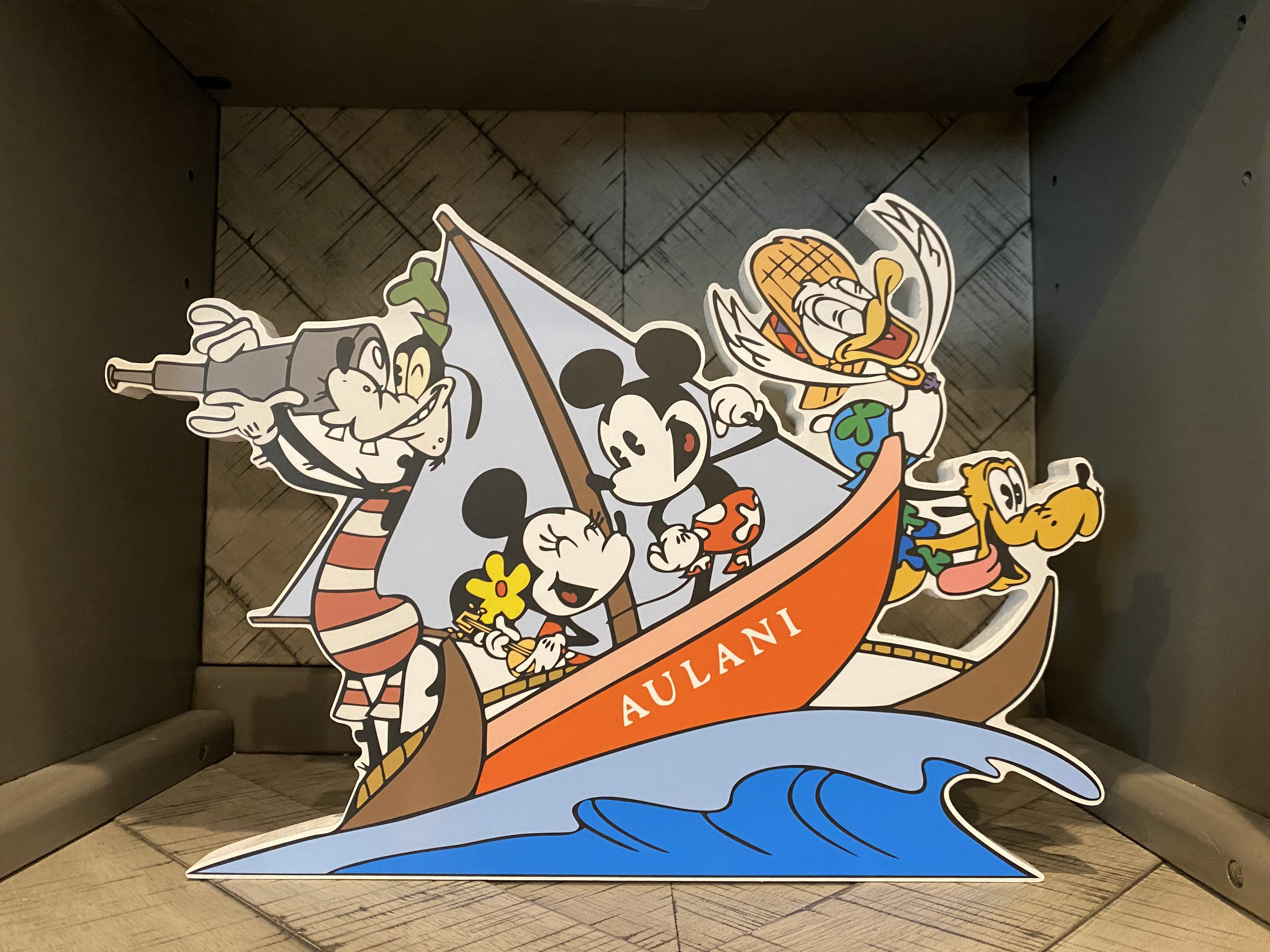 Aulani Boat Ride - Disney Decor - Disney Resort, image size:2992x2244