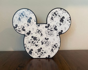 Mickey and Minnie Sketch Head - Disney Decor