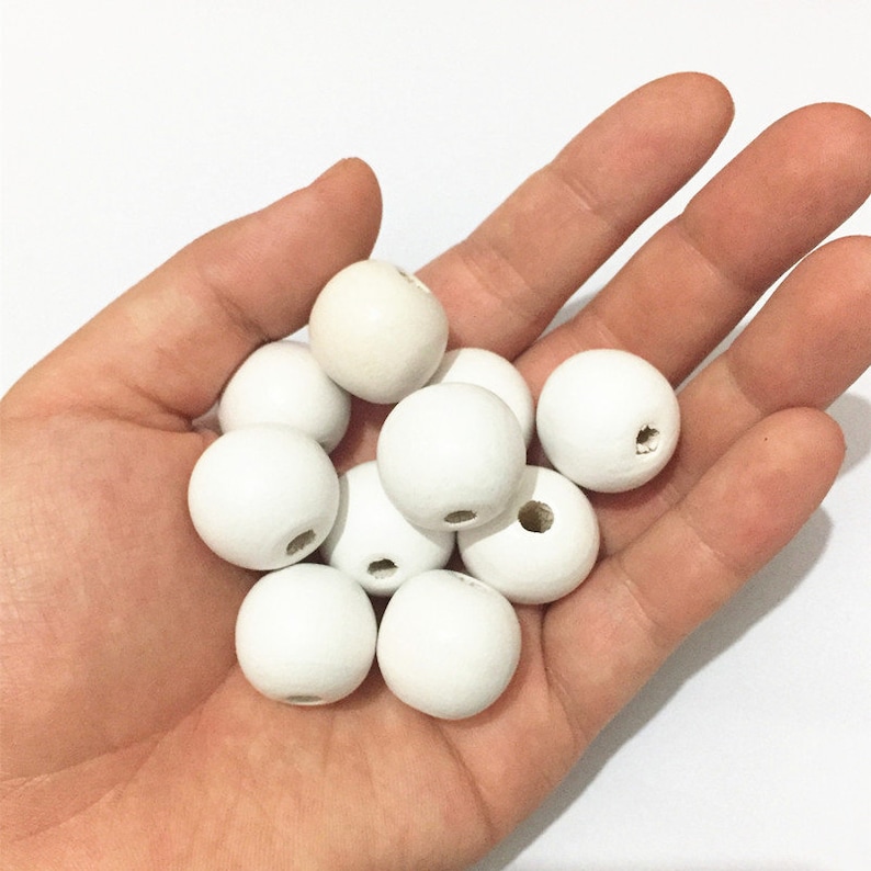 Hot Natural Wooden Beads Round Ball Wood Spacer Beads For DIY Jewelry Making Natural Wood Pure White Color 18mm 50PcsLot