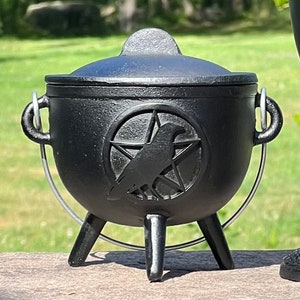 4.5&quot; Raven with Pentacle Cast Iron Witch&#39;s Cauldron; Witch&#39;s Pot; Charcoal Burner; Incense Burner; Smudging; Wiccan; Magick; Pagan; Altar