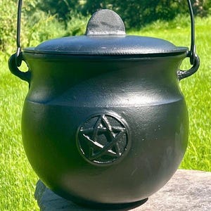 11” Heavy Pentacle cast iron Cauldron with flat bottom; Charcoal & Incense burner; Extra large witch's pot; Magick; Intentions; Wiccan Pagan