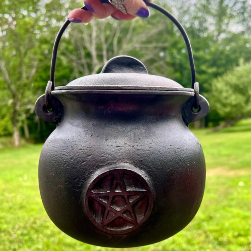 7.5” Pentacle cast iron cauldron; Potbelly cauldron with flat bottom; shops Charcoal & Incense burner; Extra large witch's pot; Wiccan; Pagan