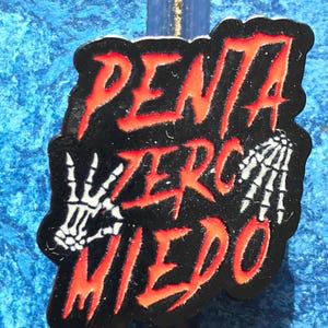 Lucha libre mask pin hat pin