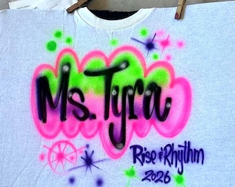 Aangepast airbrush-T-shirt met naam – gepersonaliseerd handgeschilderd T-shirt – strand-, verjaardag-, vakantie- of familiereünieshirt van Galveston Airbrush