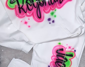 Conjunto de 2 piezas con nombre de aerógrafo personalizado, sudadera con capucha y pantalones deportivos, atuendo de aerógrafo personalizado, atuendo de los 90