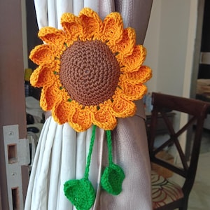 Crochet Sunflower Curtain Tie – Handmade Floral Window Tieback | Boho Room Decor | Flower Curtain Holder | Cottagecore Home Accessory