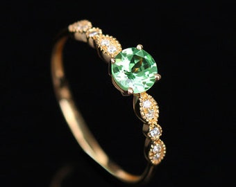 Art Deco Emerald Diamond Valentine Christmas Gifted Ring 14K Gold Round Emerald Diamond Leaf Engagement Ring Vintage Emerald Eternity Ring.