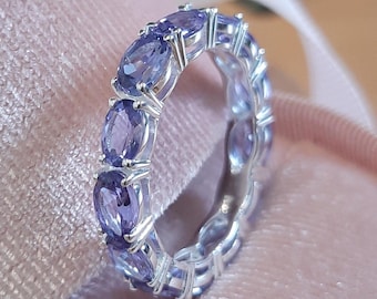 Tanzanite Oval Eternity Claw Set Band 925 Silver Horizontal Set Tanzanite Band Women Dainty Wear Tanzanite Wedding Ceremony Cluster Eternity
