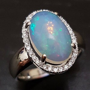 Ethiopain Opal  Bold Cocktil Ring 925 Silver Opal Cabochon Classic Anniversary Gifted Ring Art Deco Opal CZ Halo Mother&#39;s Day Gifted Ring.