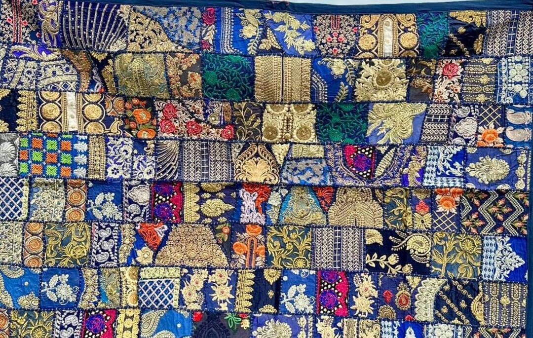 インド ビンテージ サリー パッチワーク タペストリー 刺繍 壁掛け 古布 10 インド ビンテージ サリー パッチワーク タペストリー 刺繍